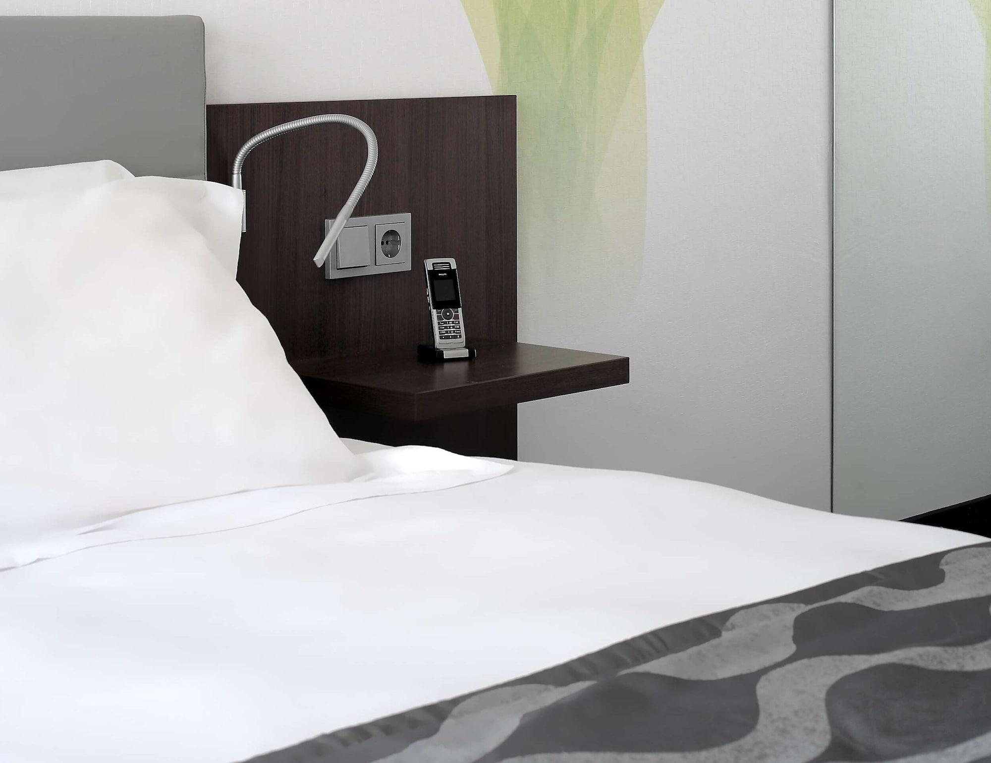 Park Plaza Hotel 4*