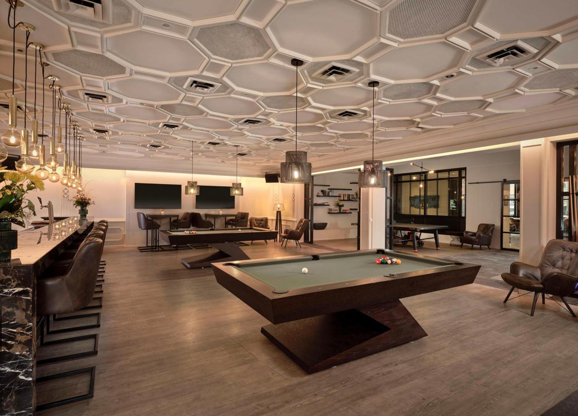 Park Plaza 4*